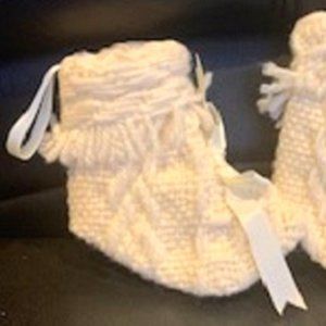 NWOT Newborn Knit Booties Wool Handmade Unisex